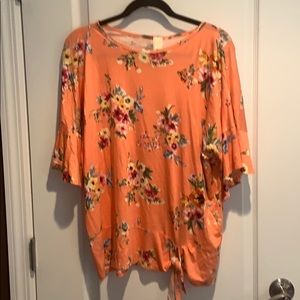 Crepas coral floral top Size S